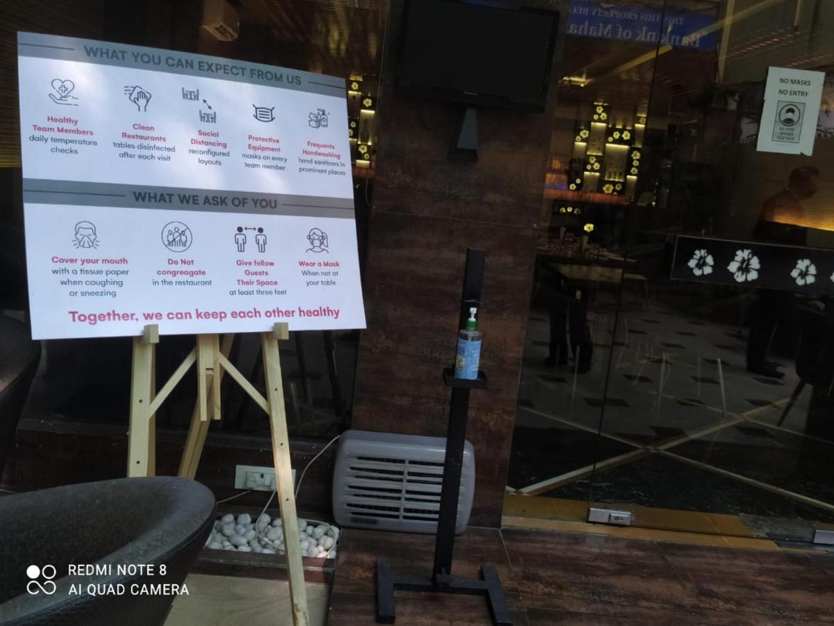 Hotel Plaza Mumbai Exterior foto