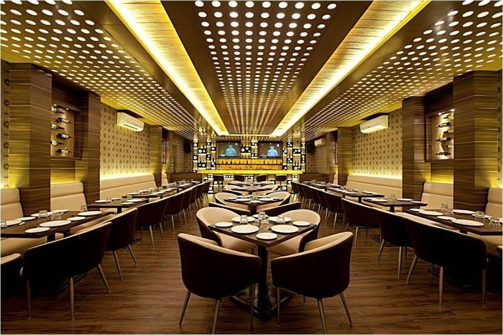 Hotel Plaza Mumbai Exterior foto