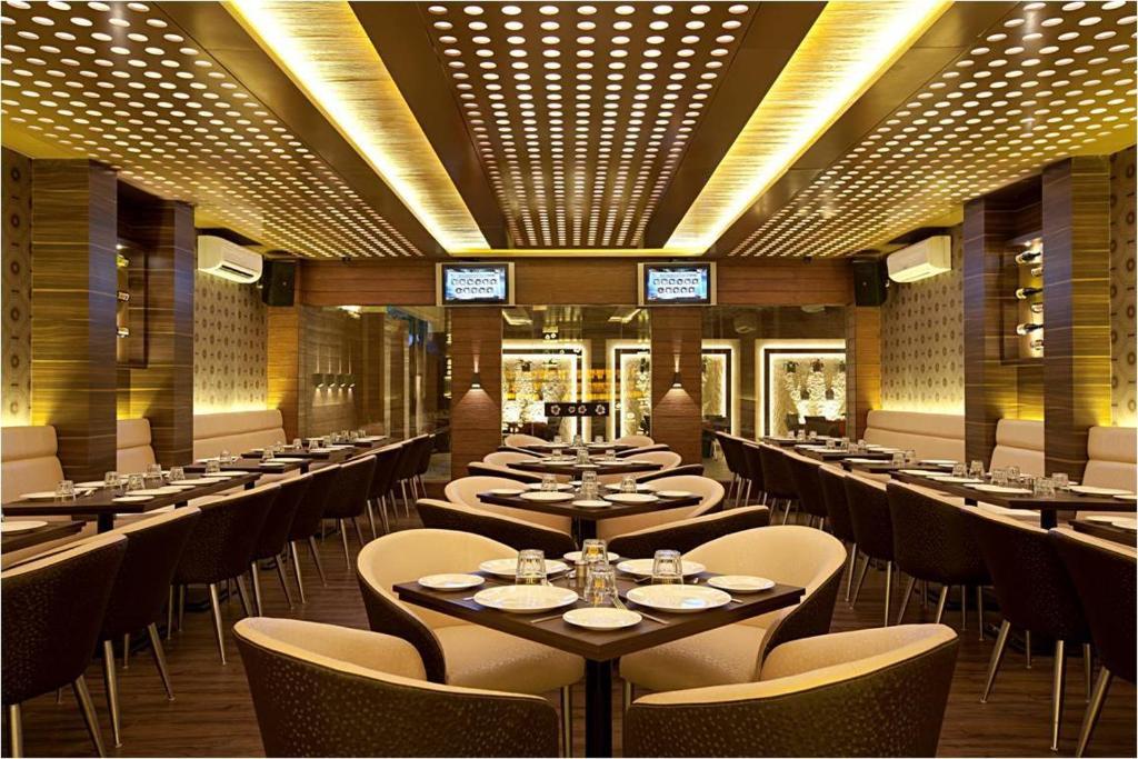 Hotel Plaza Mumbai Exterior foto